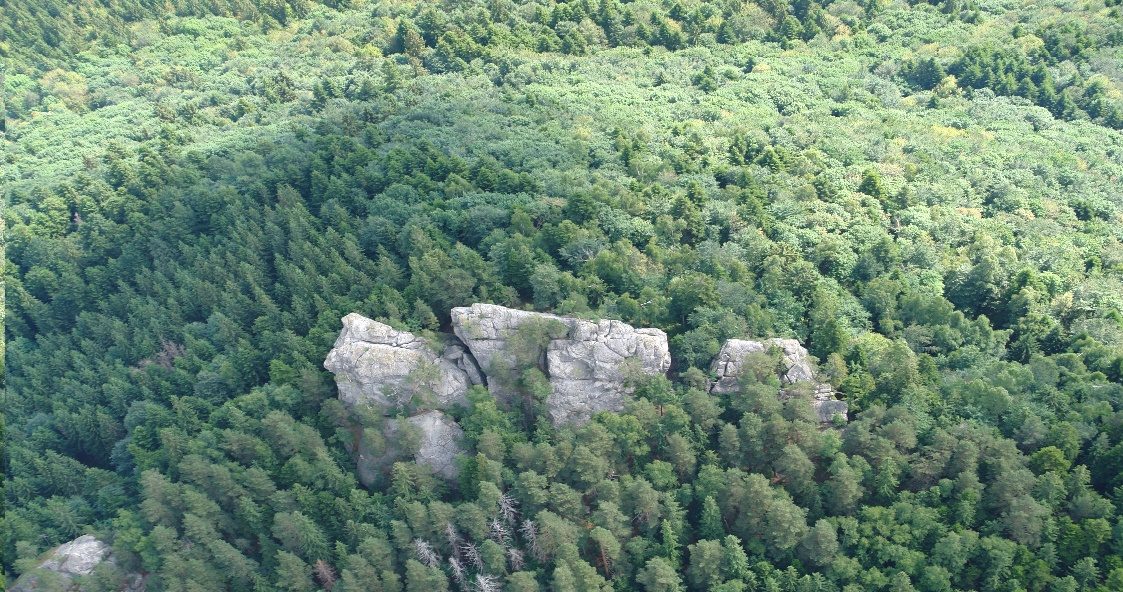 Pietrele Muierilor, monument al naturii